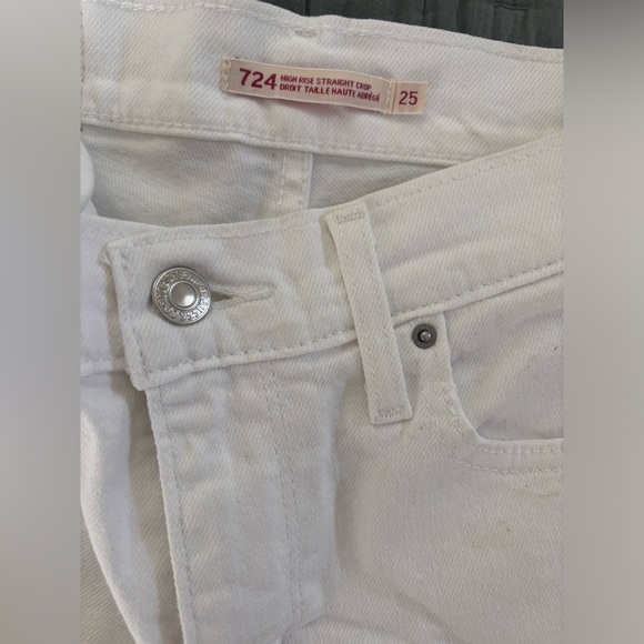 Levis 724 High Rise Straight Crop - Picture 3 of 3